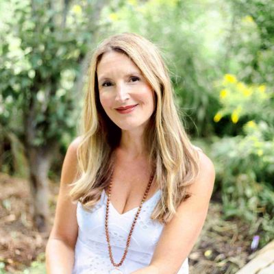 Women's Health Centre - Holistic Health Centre - Danforth - Ontario - Canada - Laura Iamundo - master Reiki practitioner on Danforth